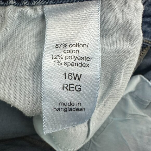 Maurices High Rise Curvy Bootcut Women's size 16W Medium Wash Blue Denim Jeans - Picture 4 of 5